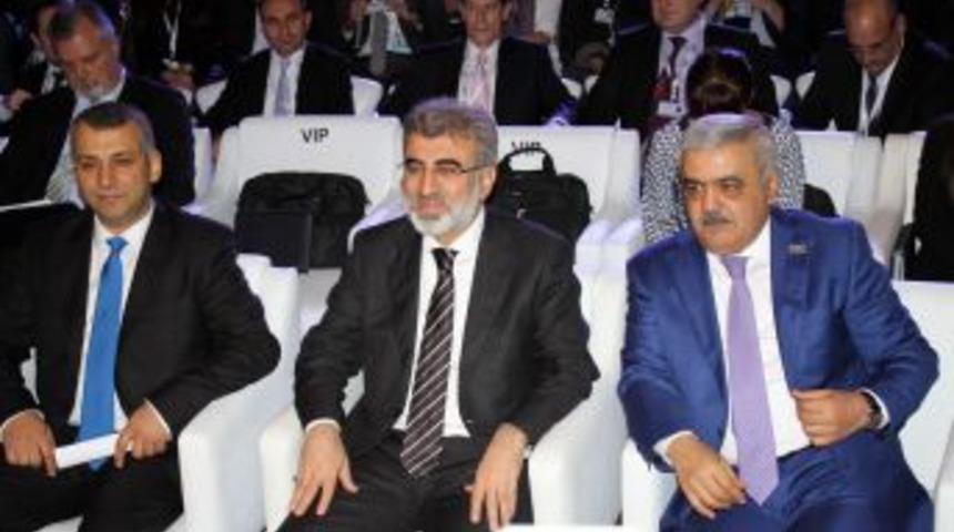 Bakan Yıldız: D&uuml;nyanın Kullandığını Biz Kullanmazsak Mahallenin Delisini Oynarız