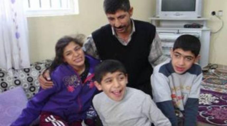 Siverekli Ailenin 4 &Ccedil;ocuğundan 3'&uuml; Zihinsel Engelli