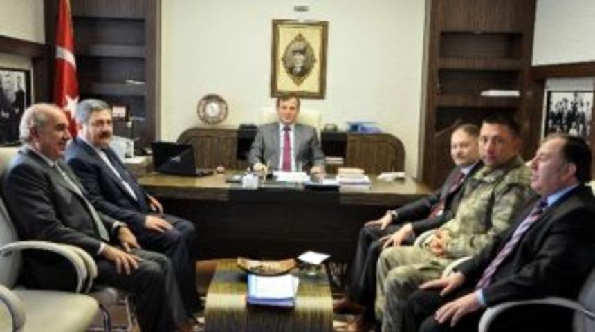 Ziraat Bankası B&ouml;lge M&uuml;d&uuml;r&uuml; Aktuğran, Suşehri&rsquo;nde İncelemelrde Bulundu