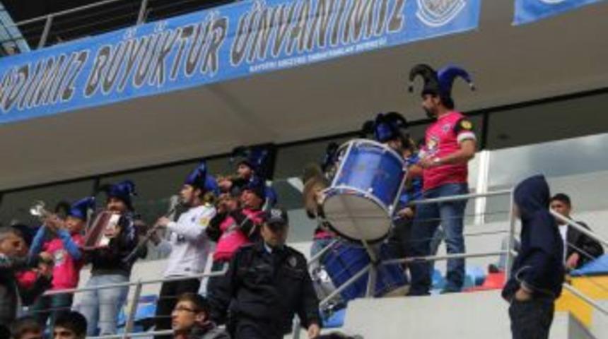 Bando Takımıyla Trib&uuml;ndeki Şiddet Ve K&ouml;t&uuml; S&ouml;z&uuml;n &Ouml;n&uuml;ne Ge&ccedil;ecekler