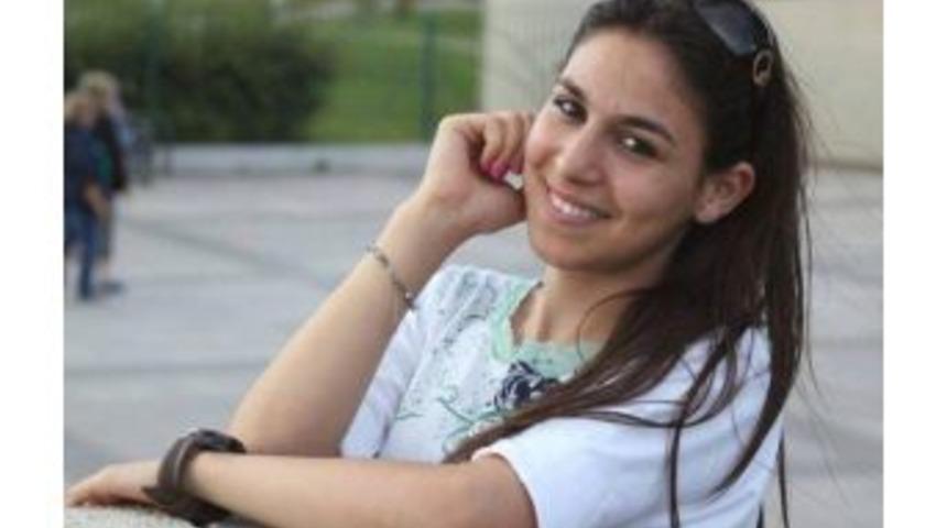 &Uuml;niversiteliye &Ccedil;arpan Yarış Motosikleti, Halk Otob&uuml;s&uuml; Kamerasına Yakalandı