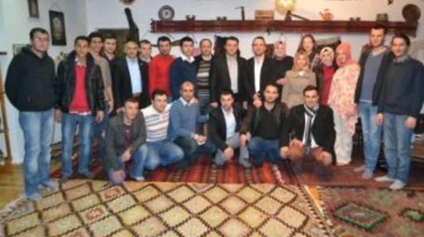 Ak Gen&ccedil;ler Bir Araya Geldi