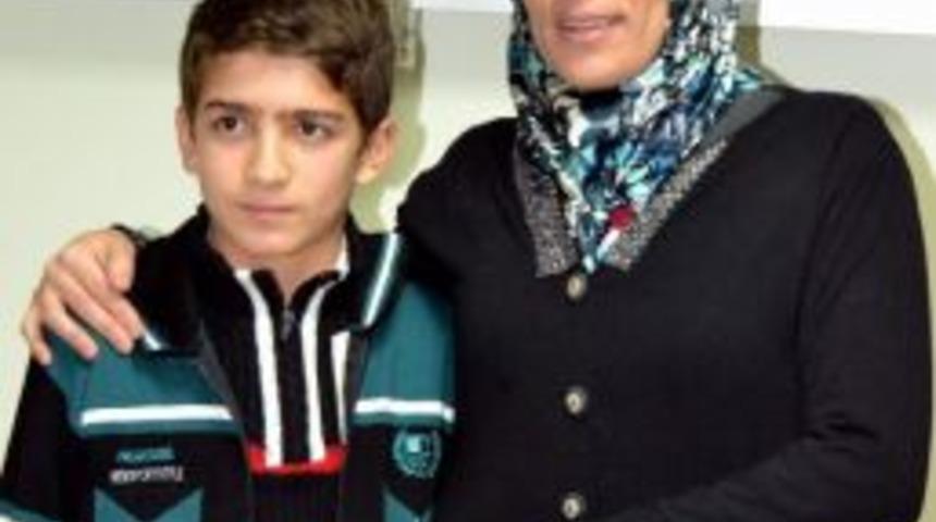 Erciyes &Uuml;niversitesi &Ccedil;ocuk Kardiyoloji B&ouml;l&uuml;m&uuml;'nden 2 Başarılı Operasyon