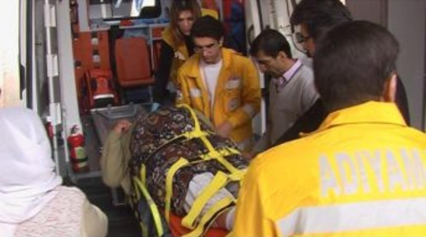 Merdivenlerden D&uuml;şen Kadın Yaralandı