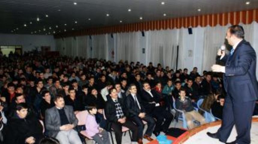 Kırkağa&ccedil; K&ouml;rfez Dershanesi Motivasyon Semineri D&uuml;zenledi