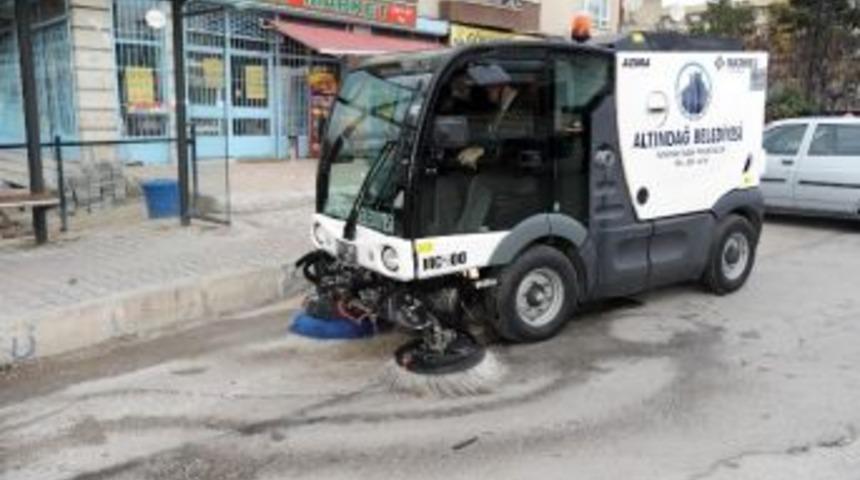 Z&uuml;beyde Hanım Mahallesi&rsquo;nde &lsquo;d&ouml;rt D&ouml;rtl&uuml;k Temizlik&rsquo;