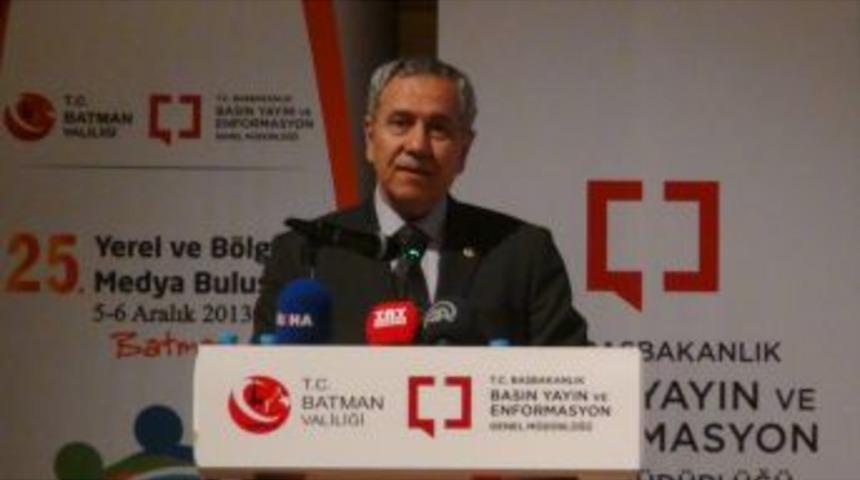 Bülent Arınç: Türkiye'nin Tek Şansı Çözüm Sürecinin Başarıya Ulaşmasıdır