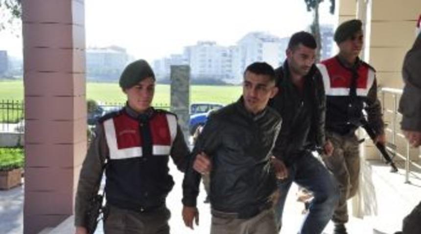 G&uuml;peg&uuml;nd&uuml;z Bilgisayar &Ccedil;alan 2 Hırsız Yakalandı