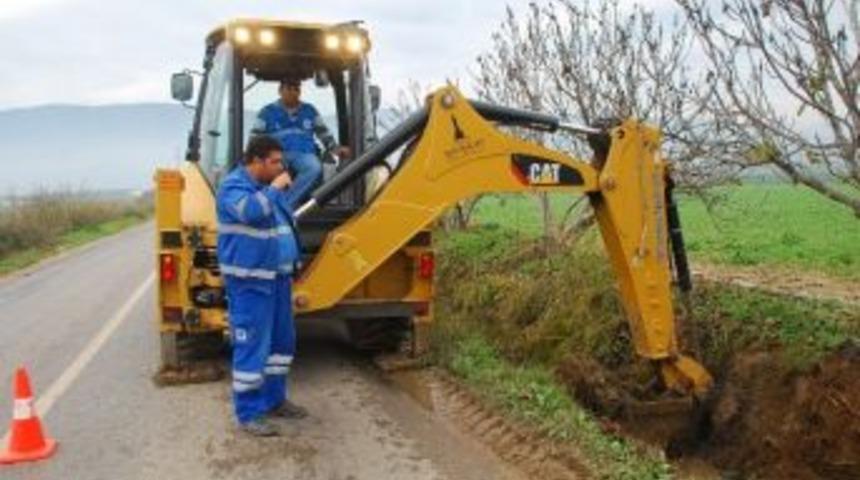 Torbalı'da Dere Yatakları Kışa Hazır Hale Getiriliyor