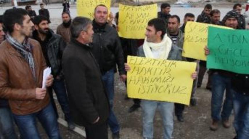 Muradiye&rsquo;de Elektrik Kesintileri Protesto Edildi