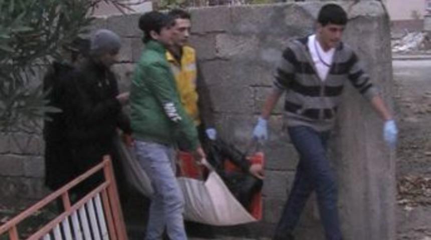 'uzun Eşek' Oyunu Hastanede Bitti