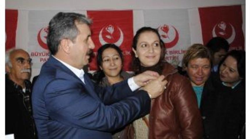 BBP'ye Katılan 45 Kişiye Rozet Takıldı