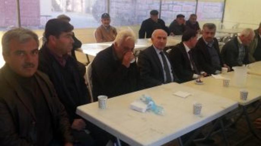 K&uuml;&ccedil;&uuml;kaydın, Belediye Otob&uuml;s Şof&ouml;r&uuml; K&ouml;se'nin Evine Taziyeye Gitti