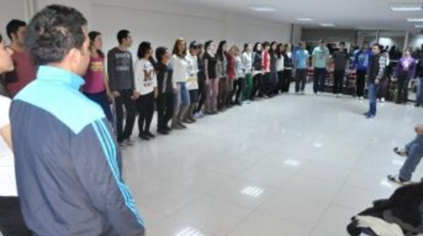 Van&rsquo;da Tuşba Halk Dansları Topluluğu Kuruluyor