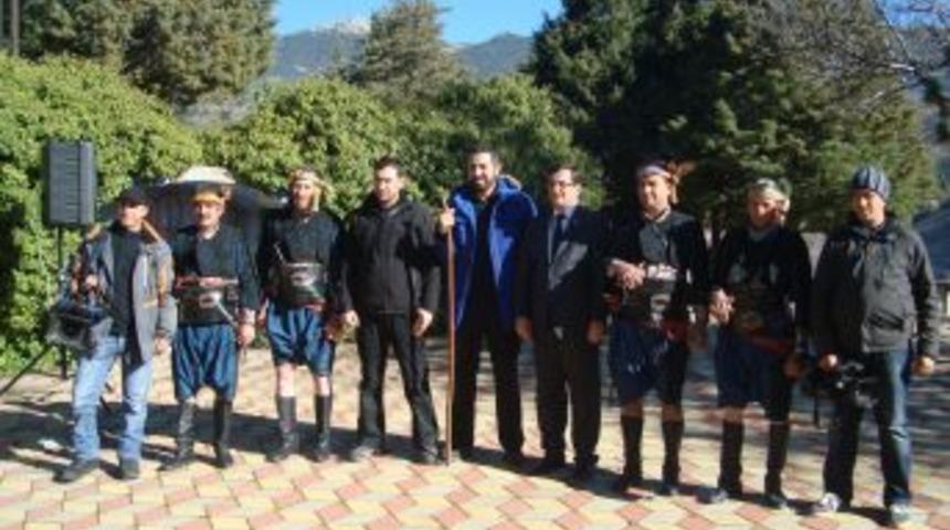 'Davetsiz Misafir' Şaphane'ye Misafir Oldu