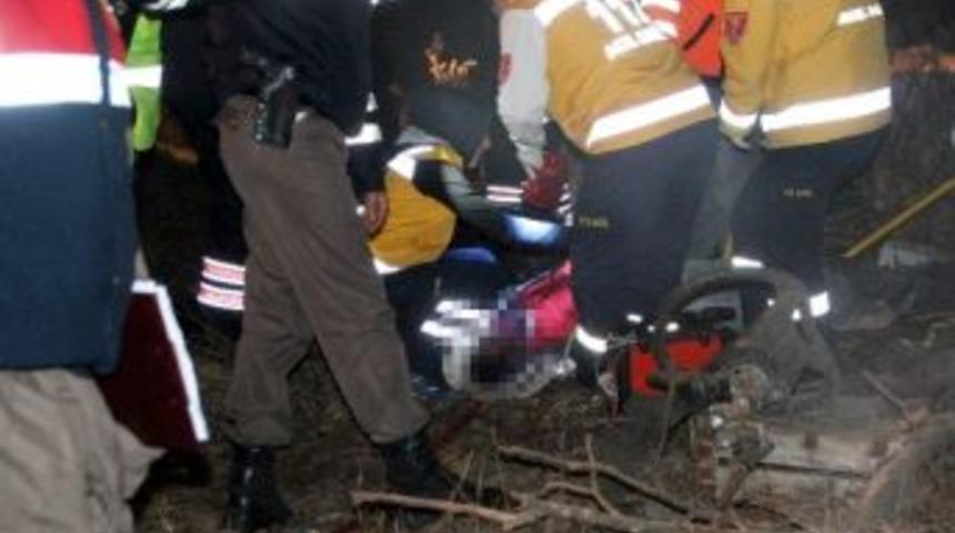 Beton Mikseri 200 Metrelik U&ccedil;urumdan Yuvarlandı: 2 &Ouml;l&uuml;