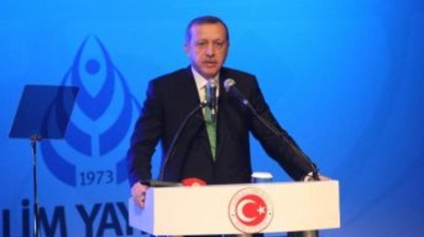 Başbakan Erdoğan, İlim Yayma Vakfı&rsquo;nın 40. Yıl Programına Katıldı