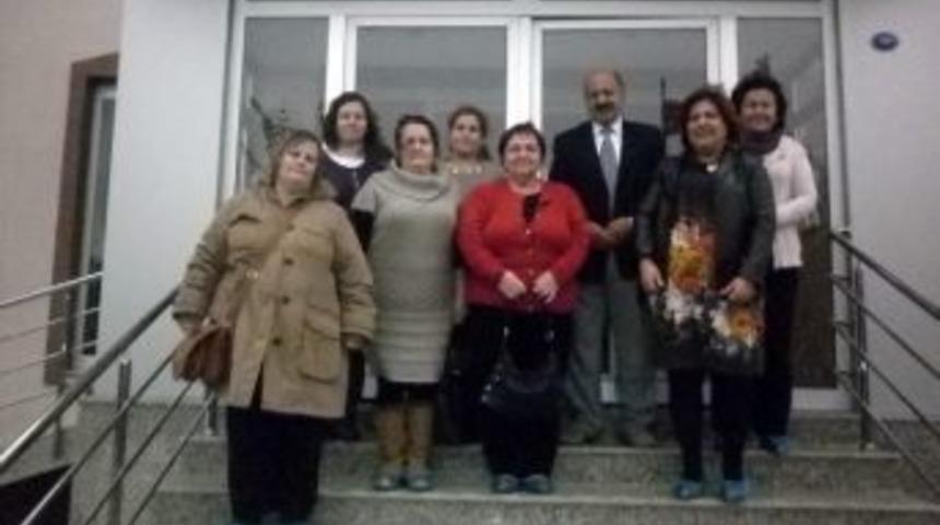 Urla Kızılay Engelsiz Y&uuml;reklerin Yanındaydı