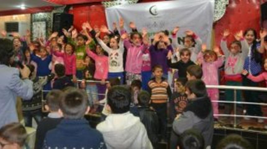 Gen&ccedil; &ccedil;ınarlar yetim &ccedil;ocuklarla buluşturdu