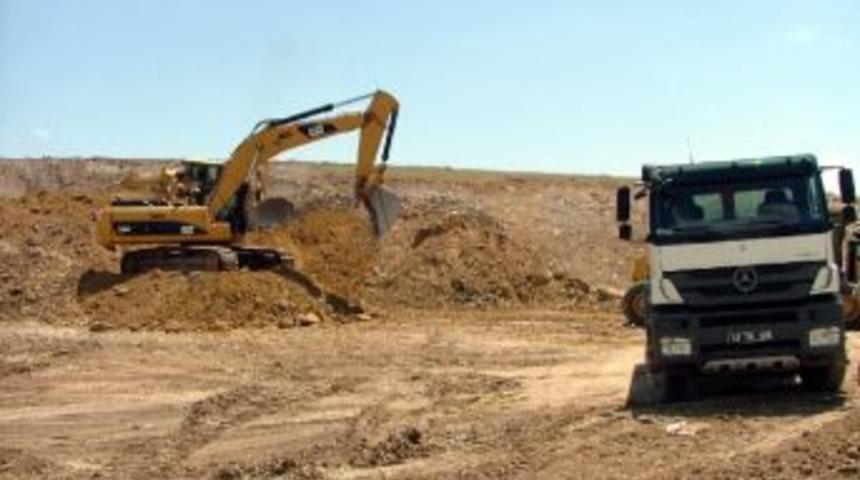 Tartışmalı Yolun Y&uuml;zde 70&rsquo;i Tamamlandı