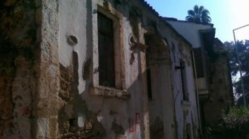 Metruk Binalara Y&ouml;nelik Sorunlar Mahalle Polislerinin &Ccedil;alışmaları İle Gideriliyor