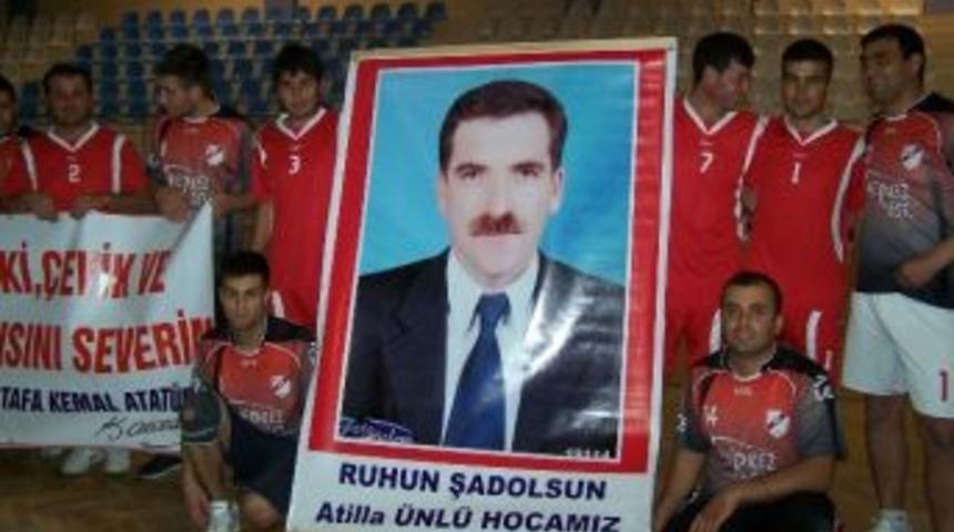 Korkuteli'nde Atilla &Uuml;nl&uuml; Voleybol Turnuvası Başladı