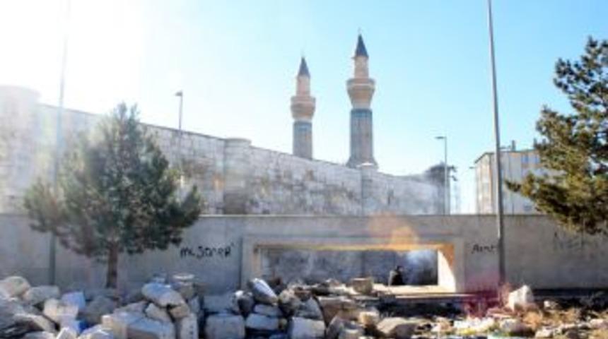 G&ouml;k Medrese Yeniden Restore Edilecek