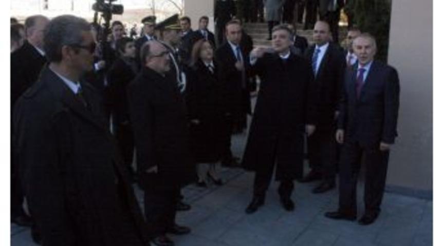 Cumhurbaşkanı G&uuml;l&rsquo;den 'vizesiz Ab' Değerlendirmesi