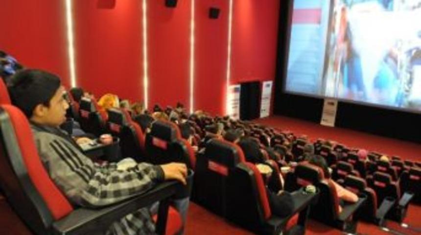 Toplum Destekli Polisler &Ccedil;ocuklarla Kaynaştı