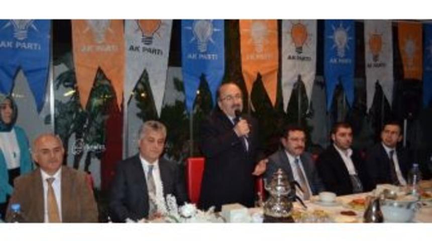 Ak Parti Trabzon Teşkilatı Birlik Yemeğinde Buluştu