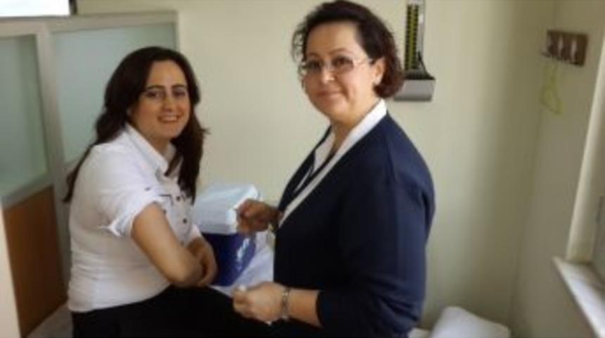 Kırkağaç'ta Sağlık Personeline Grip Aşısı Yapıldı