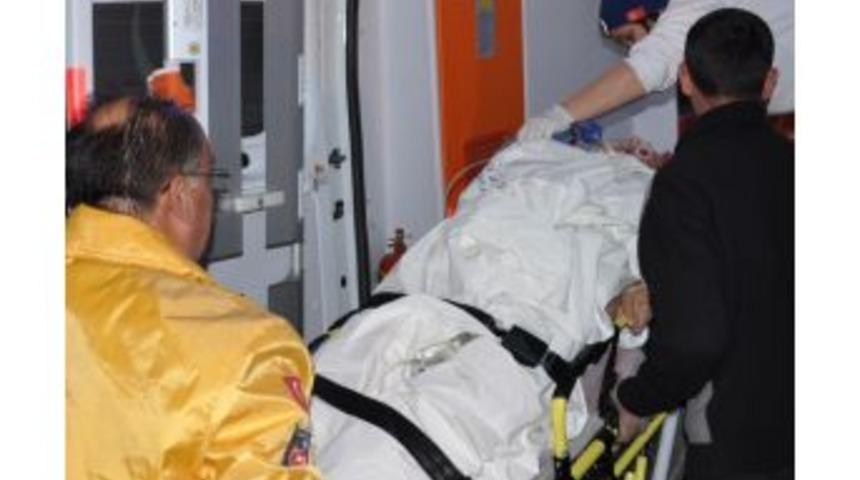 Hendek'te Trafik Kazası: 1 &Ouml;l&uuml;