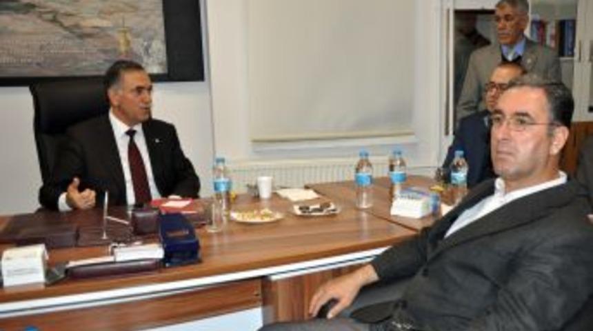 Tapu Ve Kadastro Genel M&uuml;d&uuml;r&uuml; G&uuml;ney, Midyat&rsquo;ı Ziyaret Etti