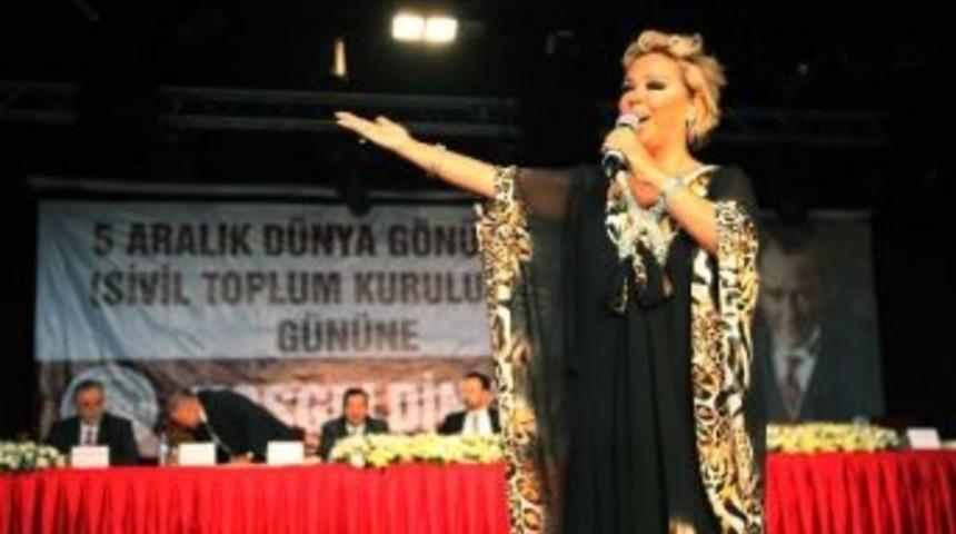 Yenimahalle&rsquo;de &lsquo;g&ouml;n&uuml;ll&uuml;ler G&uuml;n&uuml;&rsquo; Kutlandı