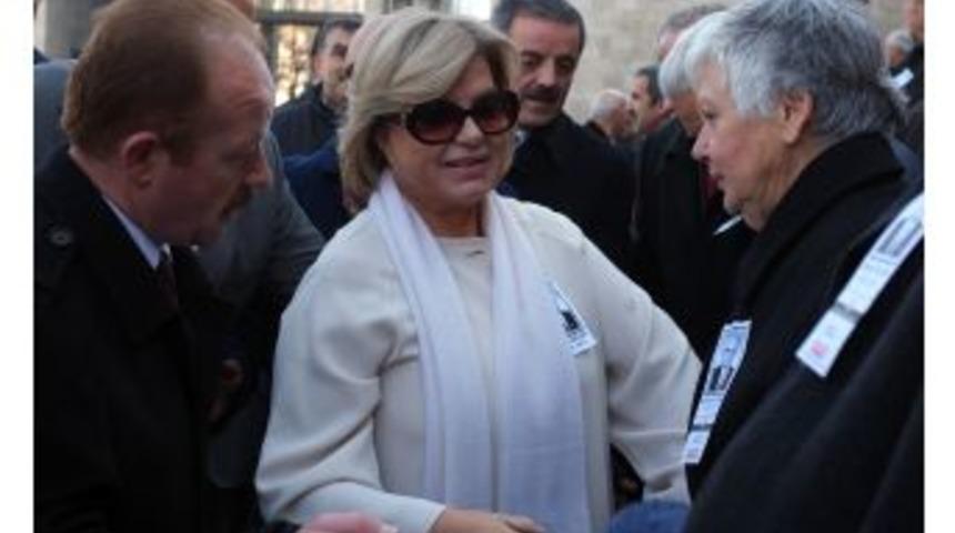 &Ccedil;iller&rsquo;den MGK Sorusuna Kısa Cevap: Ortam Bug&uuml;n&uuml;n Sualleri Değil