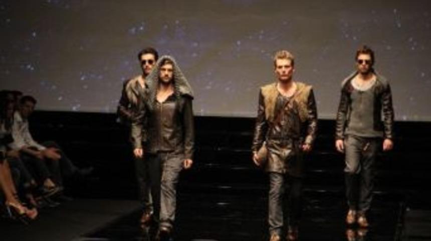 Hazır Giyim İhracatında Y&uuml;zler G&uuml;l&uuml;yor