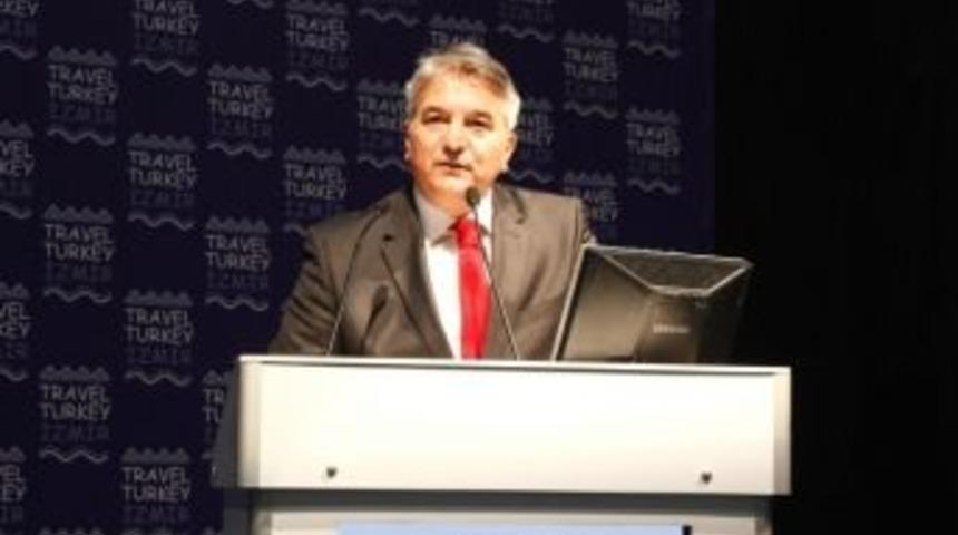 Türk Turizmi İzmir'de Masaya Yatırıldı