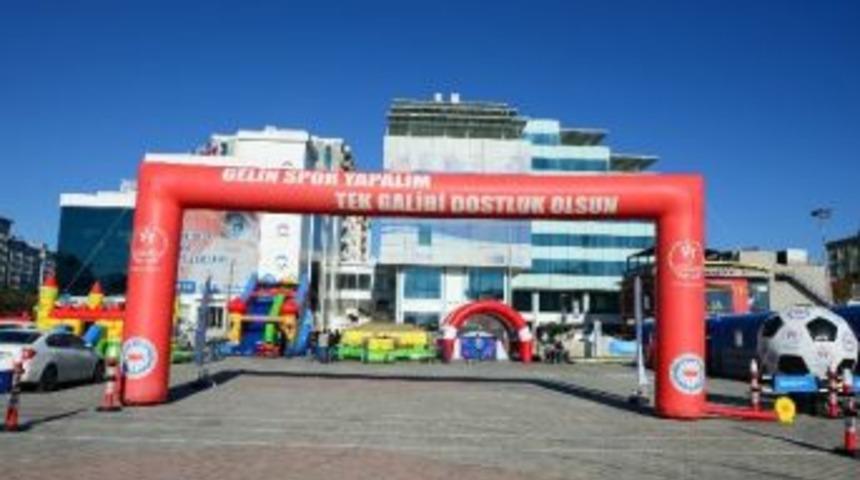 &ldquo;gelin Spor Yapalım, Tek Galibi Dostluk Olsun&rdquo; Projesi Beylikd&uuml;z&uuml;&rsquo;nde Başladı