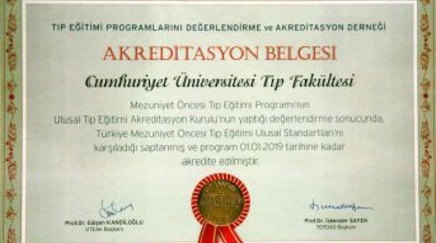 Cumhuriyet Üniversitesi Akreditasyon Belgesini Aldı