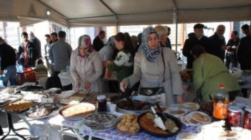 Didim Merkez Camii Yararına Kermes D&uuml;zenlendi