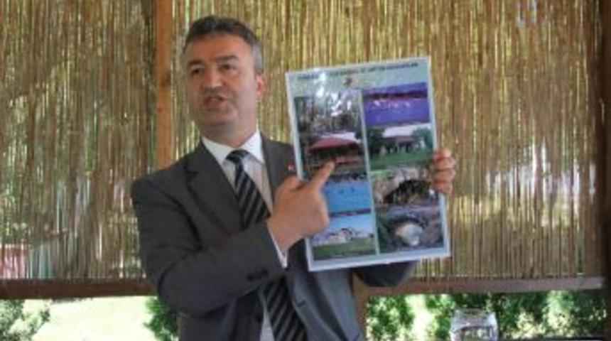 Bakan Suat Kılı&ccedil;&rsquo;ın Okuduğu Okul K&ouml;y Konağı Oluyor