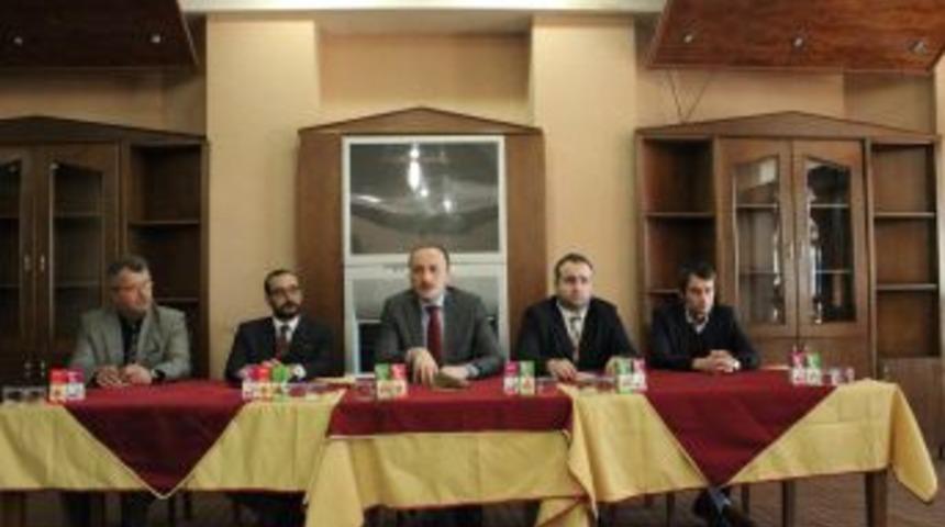 &Ccedil;arşambalı Iş Adamlarına Yeni &Ccedil;ek Kanunu Anlatıldı