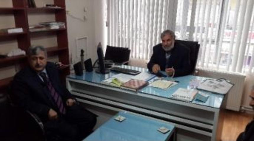 Polat, Ziyaretlerine Devam Ediyor