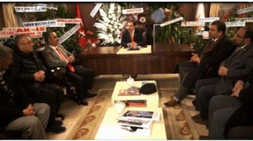 Muhtarlar Derneği&rsquo;nden, Ak Parti İl Başkanı Şahin&rsquo;e Ziyaret