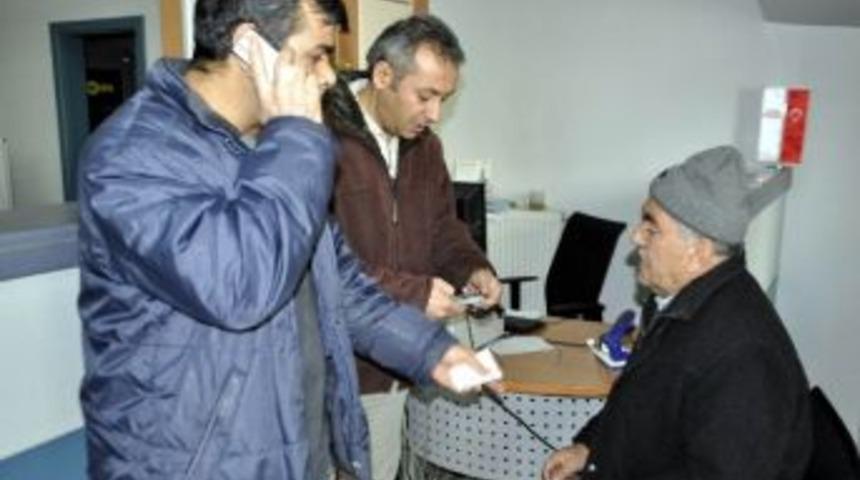 Dolandırılmaktan Polis Ve Banka Personeli Kurtardı