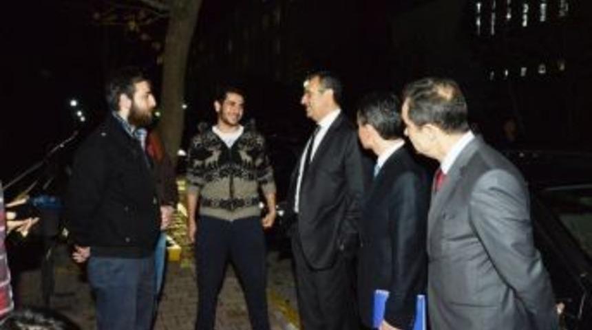Vali Demir, &Uuml;niversite &Ouml;ğrencileri İle Yurtta Bir Araya Geldi