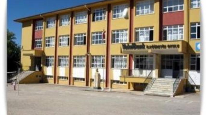 4 m&uuml;fettiş Baskil'e geldi...