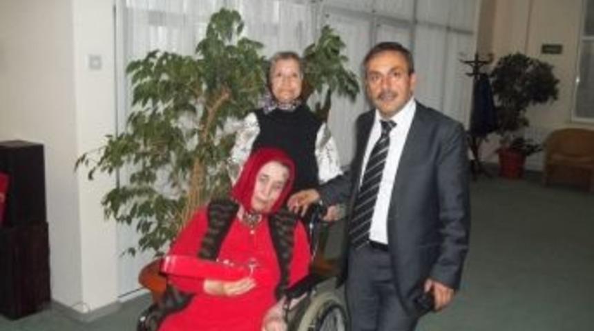 Kaymakam Haskırış&rsquo;tan Yaşlılara Ziyaret