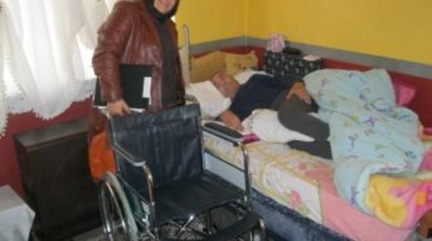 İzmit Belediyesi'nden Tekerlekli Sandalye