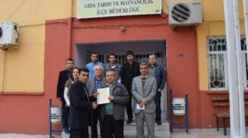 Besni&rsquo;de İlk Organik Badem Ve &Uuml;z&uuml;m Sertifikası Verildi